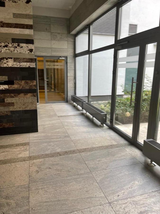 Apartament Obrzezna Airport Leilighet Warszawa Eksteriør bilde
