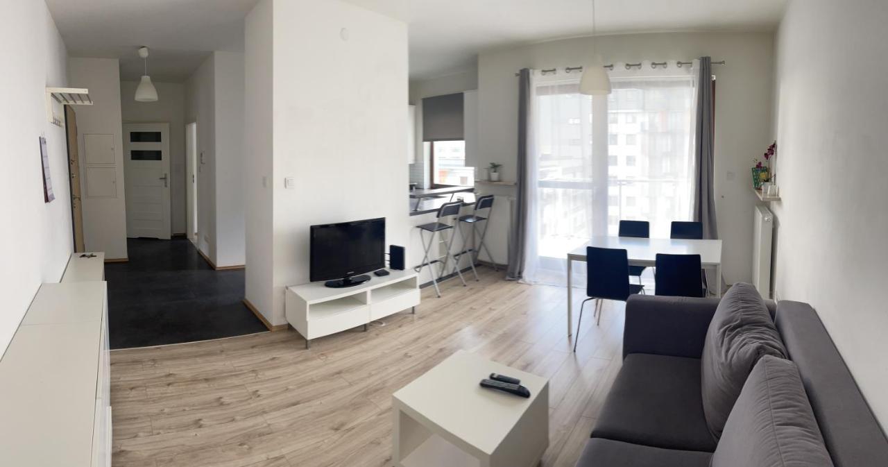 Apartament Obrzezna Airport Leilighet Warszawa Eksteriør bilde